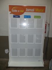 Pingoarte - Comunicao Visual - Chapec/SC - MURAL COM BOLSOS DE ACRLICO MVEL